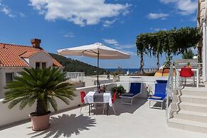 Stuck in the Moment Apartment