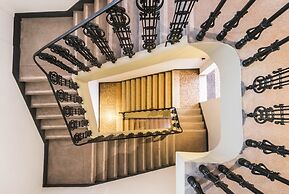 Design Club Collection