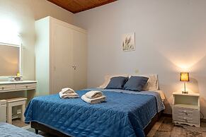 Secret Summer Retreat - Perfect Location