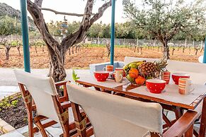 Cozy Summer Retreat - Perfect Location