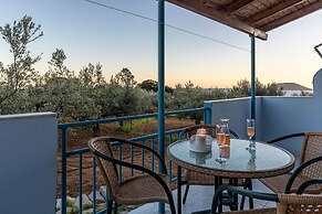 Sunny Summer Retreat - Perfect Location