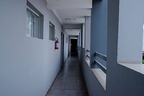 Colonial Flat Hotel