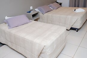 Colonial Flat Hotel