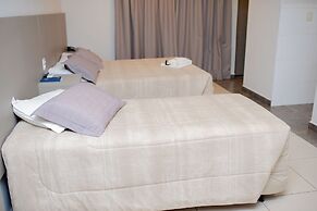 Colonial Flat Hotel