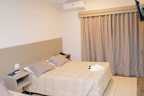 Colonial Flat Hotel