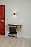 Colonial Flat Hotel