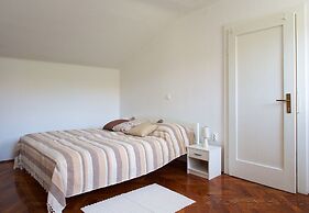 White House Apartments