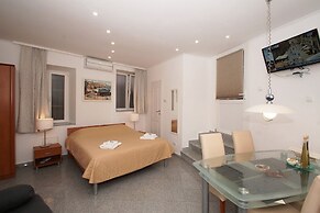 Confluence Apartments