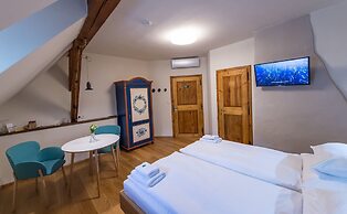 Pension Alt Straninger