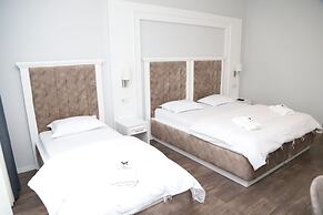 Sky Hotel