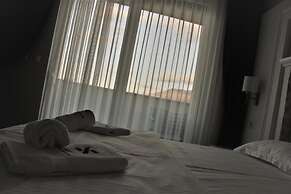 Sky Hotel