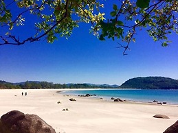 Sea View Beach Bungalows