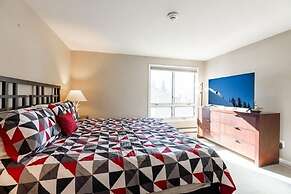 Breakaway West Convenient Condo Near Vail Village by RedAwning