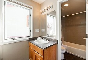 Breakaway West Convenient Condo Near Vail Village by RedAwning