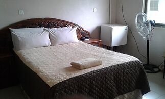 Providence Teez Lodge