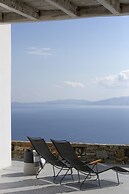 House G in Kardiani Tinos