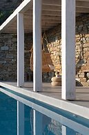 House Y in Kardiani Tinos