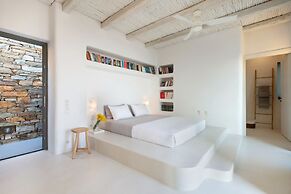 House Y in Kardiani Tinos