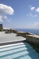 House Y in Kardiani Tinos