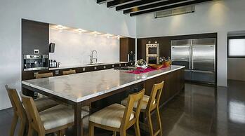 Exclusive Beachfront Holiday Mansion, San Jose Del Cabo Mansion 1020