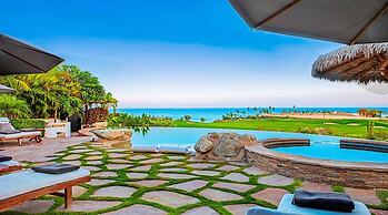 Exclusive Holiday Villa With Private Pool and Beachfront Location, Cab