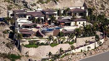 Mansion in Cabo San Lucas 1040