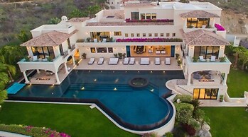 Mansion in Puerto Los Cabos Resort 1035