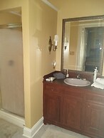 The Pillars in Natchez B&B