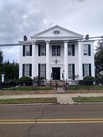 The Pillars in Natchez B&B