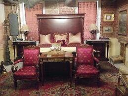 The Pillars in Natchez B&B