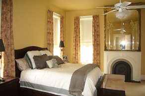 The Pillars in Natchez B&B