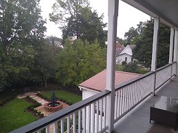 The Pillars in Natchez B&B