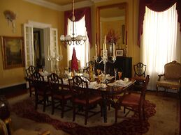 The Pillars in Natchez B&B
