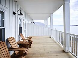 The Lake House on Canandaigua