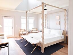 The Lake House on Canandaigua