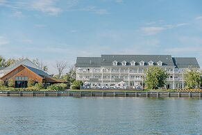The Lake House on Canandaigua
