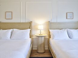 The Lake House on Canandaigua