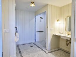 The Lake House on Canandaigua