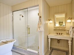 The Lake House on Canandaigua