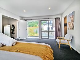 Alpine Retreat - Panoramic Views