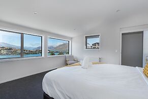 Alpine Retreat - Panoramic Views