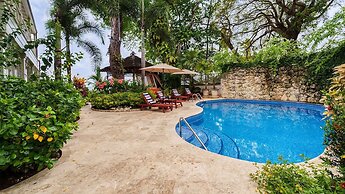 Hemingway House by Blue Sky Luxury