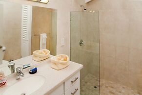 Todmorden by Blue Sky Luxury