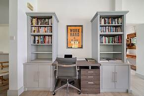 Westshore Beach House by Blue Sky Luxury