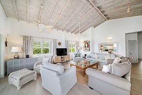 Westshore Beach House by Blue Sky Luxury