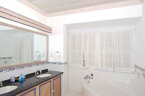 Mahogany Bay by Blue Sky Luxury
