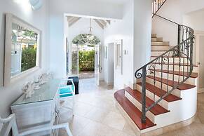 Mahogany Bay by Blue Sky Luxury