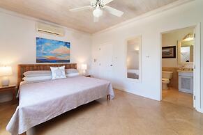 Beacon Hill 305 - The Penthouse by Blue Sky Luxury