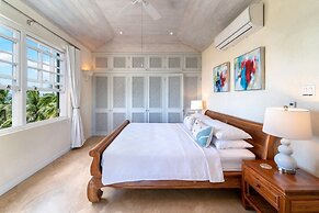 Beacon Hill 305 - The Penthouse by Blue Sky Luxury