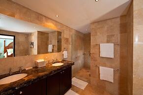 Coral Cove 3 - Green Flash Blue Sky Luxury